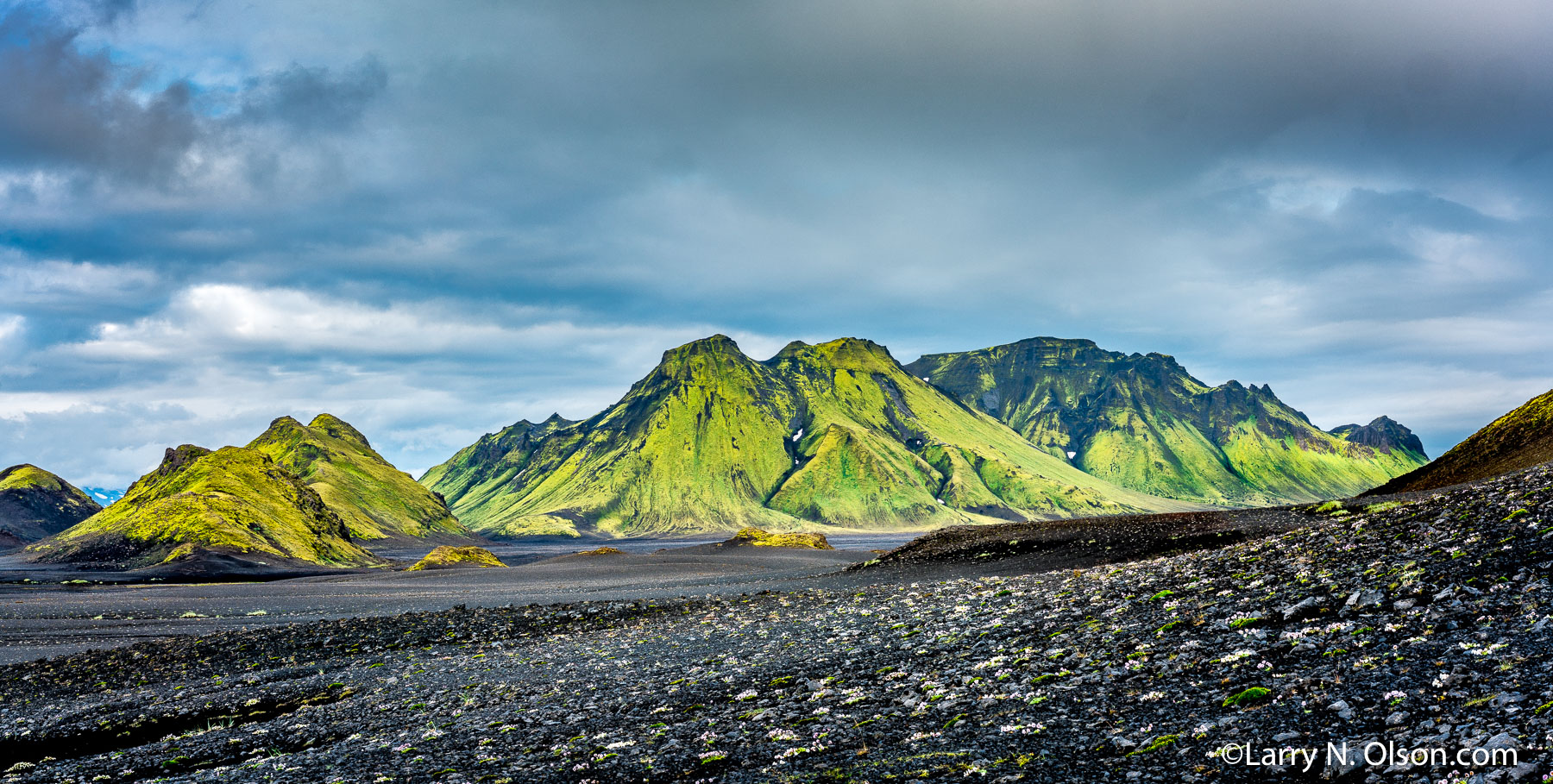 Emstru, Iceland | Interesting shapes of the verdent mountains make hiking the Landmannalaugar in Iceland very unique.