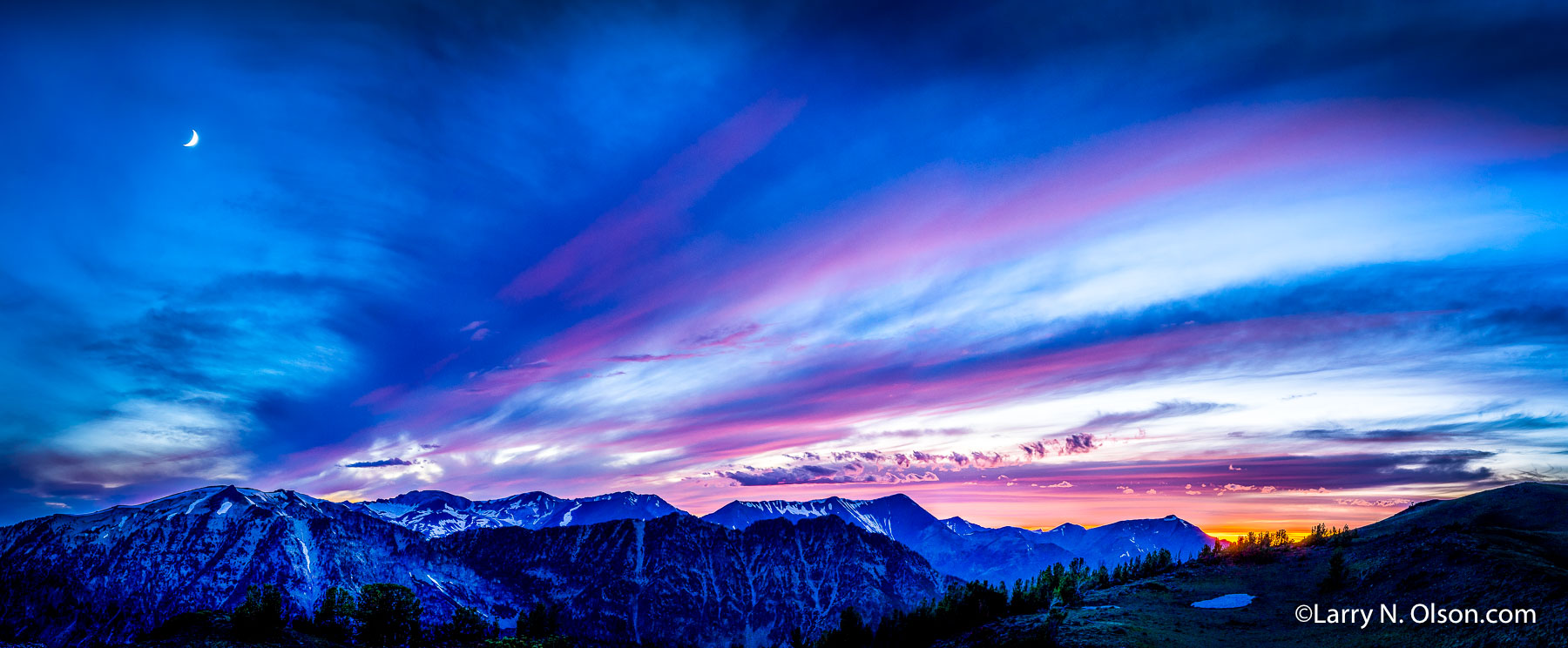 Twilight, Crescent Moon, Eagle Cap Wilderness, OR | The crescent moon sets over the Hurwal Divide in the high Wallowa Mountains.