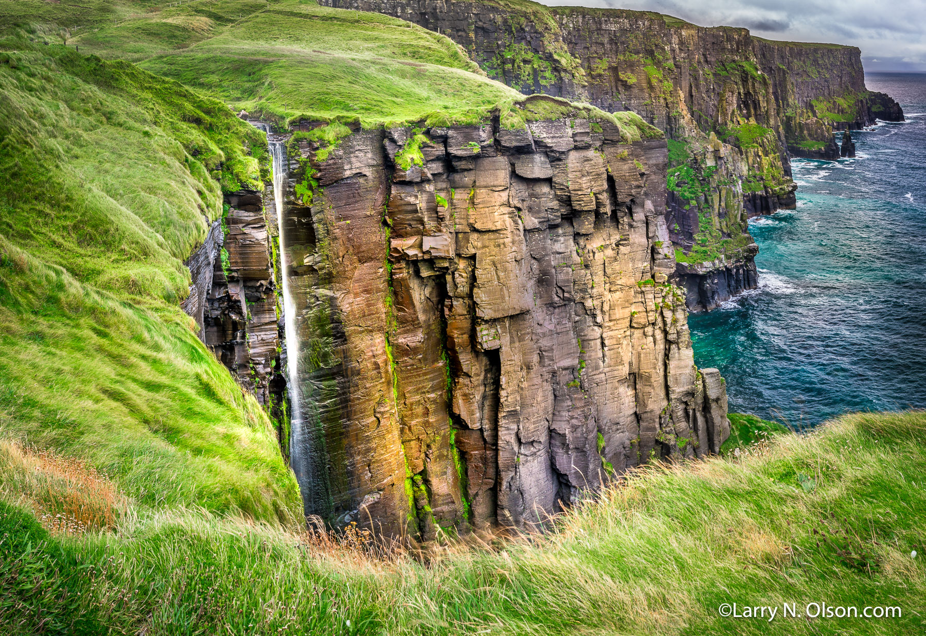 Waterfall, Cliffs of Mohre, Ireland | Waterfall, Cliffs of Mohre, Ireland