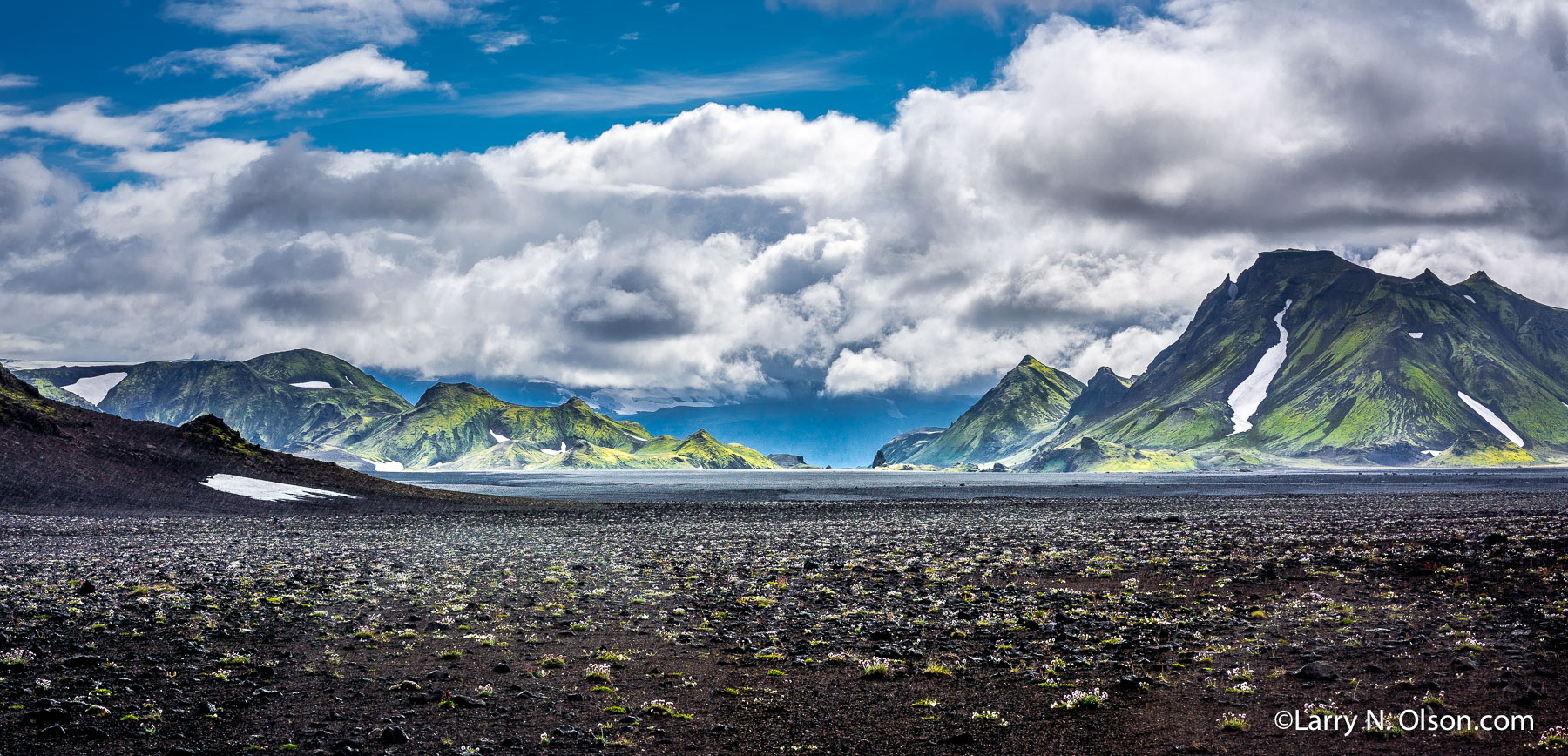 Emstur, Iceland, panorama | Interesting shapes of the mountains make hiking the Landmannalaugar in Iceland very unique.