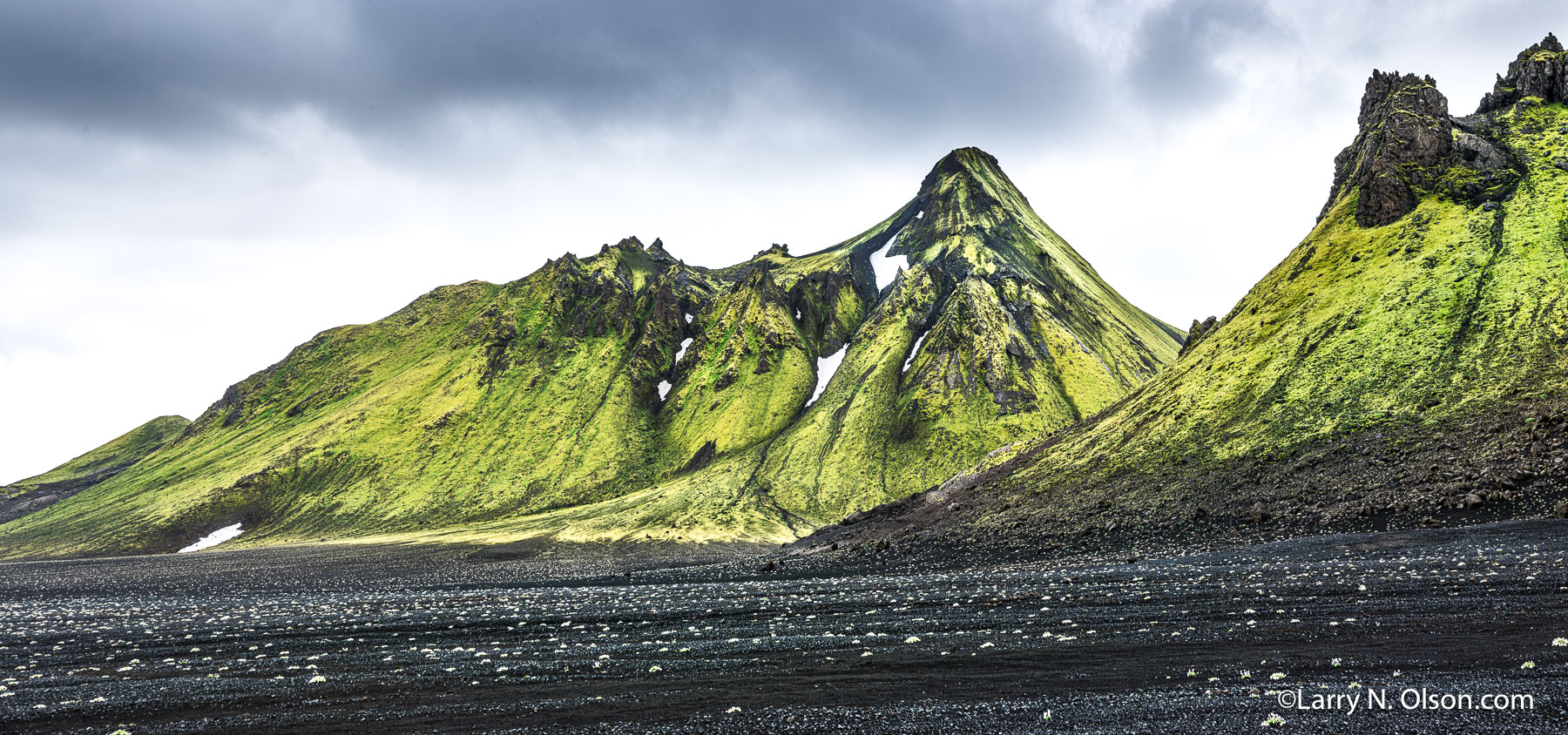 Volcanic Peaks, Emstur, Iceland | Interesting shapes of the verdent mountains make hiking the Landmannalaugar in Iceland very unique.