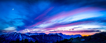 Twilight, Crescent Moon, Eagle Cap Wilderness, OR | The crescent moon sets over the Hurwal Divide in the high Wallowa Mountains.