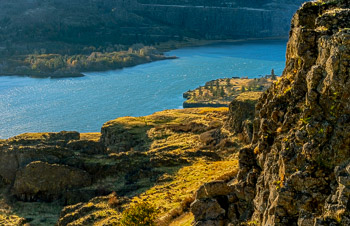 Columbia River, Washington. | Columbia River seen from the Columbia Hills, Washington.