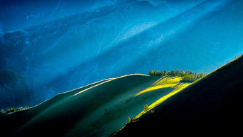 Sunset, East Fork, Wallowa River Cayon, OR | The final rays of light illuminate an alpine ridge high in the Eagle Cap Wilderness.
